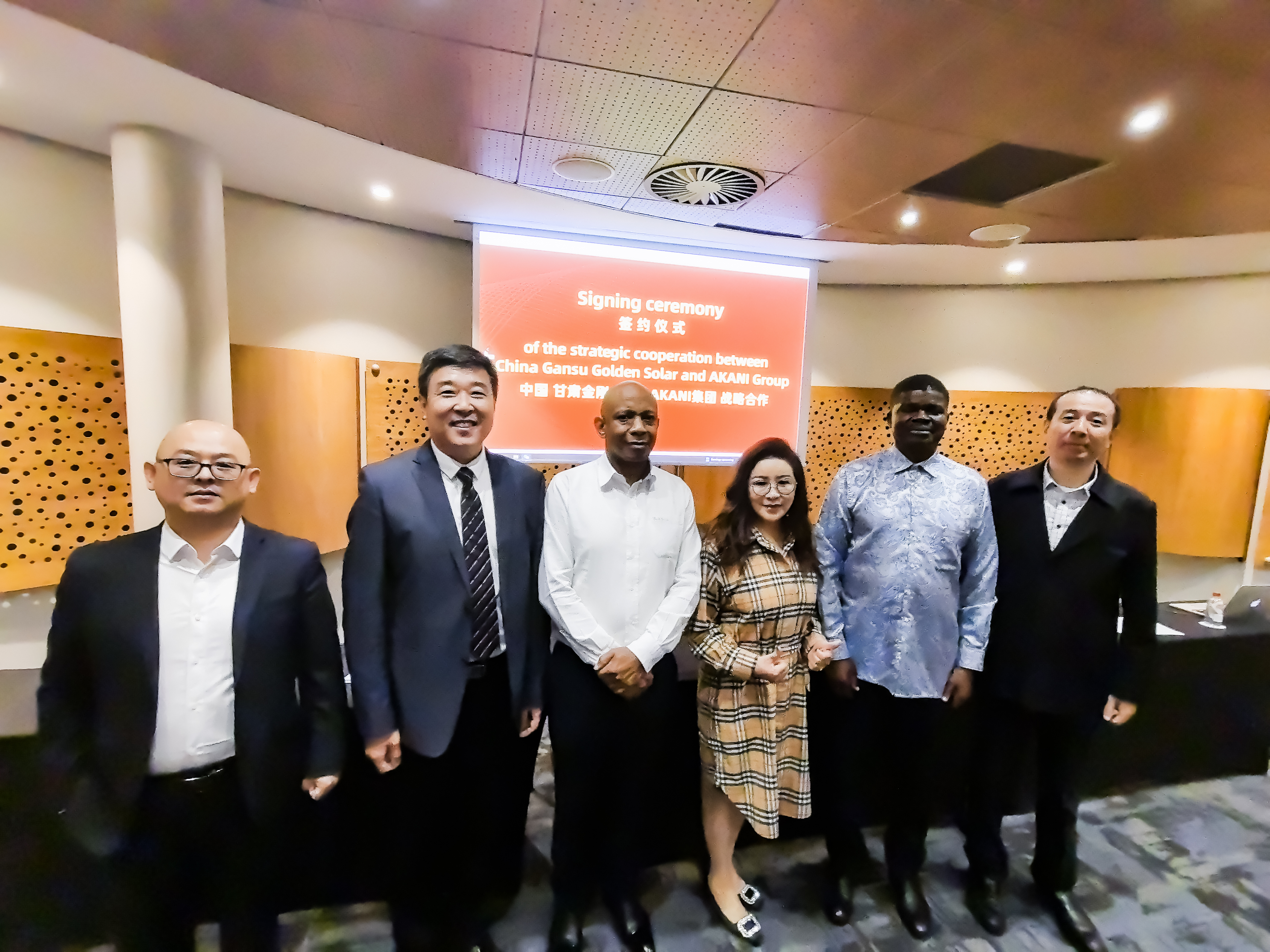 �����ٷ����Я��AKANI�����������������������з����ܺ����±��